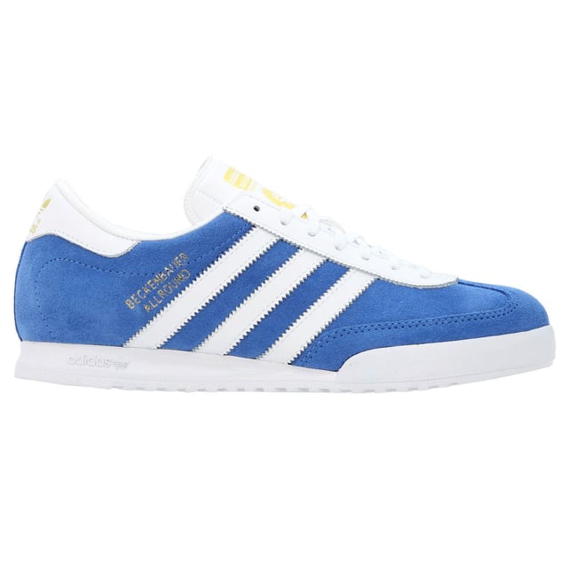 Adidas Beckenbauer Herren Sneaker Blau Adidas Beckenbauer Sneaker werden von Franz Beckenbauer unterstützt, einem der größten deutschen Fußballer aller Zeiten. Er verlieh diesem Schuh sein Gesicht, das auf jedem einzelnen Zungenetikett zu sehen ist.
Obermaterial aus Leder/Wildleder
Innenmaterial aus Textil
Gummisohle
Trefoil-Profil
Schnürverschluss