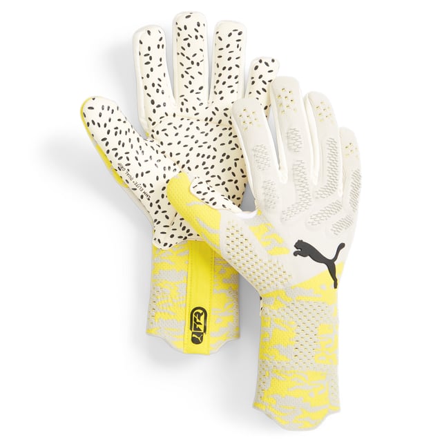 PRODUCT STORY: The new FUTURE Ultimate NC is engineered to give your hands maximum freedom of movement and support when you need it on the pitch. Inspired by goalkeeper wrist taping rituals the gloves comes with a specific, re-designed wrist support construction. Using different elasticities and thicknesses in the knit of the backhand, each section of the glove gets its specific treatment to improve the performance even further. DETAILS: Negative cut for tight fit; 3D knitted backhand; Thumb wrap for increased ball contact; Silicone tape; PUMA Cat Logo on back.