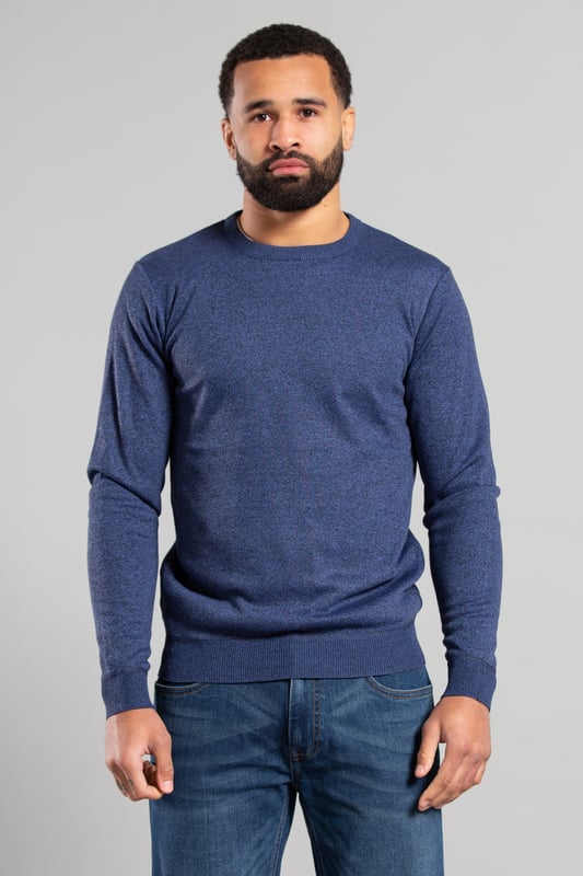 Stay on-trend with this Kensington Eastside birdseye knit, crewneck jumper. Crafted from high-quality materials, this timeless piece boasts a comfortable and stylish fit. Perfect for any occasion, dress it up or down. Machine washable for easy care.