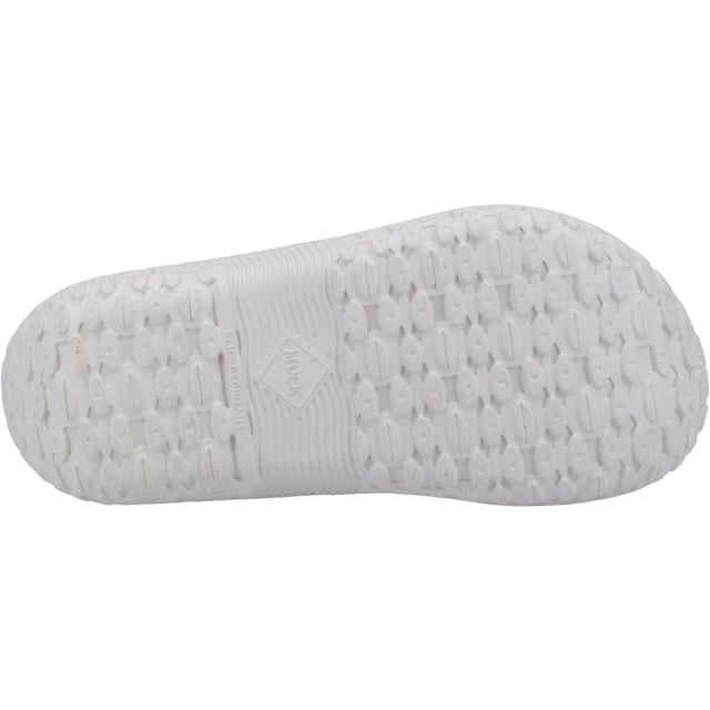 Inspired by our beloved Muckster collection, the Muckster Lite Clog is 50% lighter, offers independently verified SRC rated slip-resistant traction and provides excellent support and comfort for all- day wear.