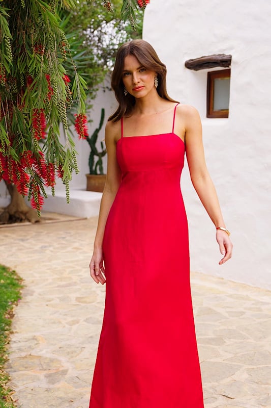 Is it even summer if you're not wearing linen?
Framed by slinky spaghetti straps
Fitted under the bust for a flattering silhouette
Breezy maxi length
Mood-boosting raspberry hue
Just add sandals and statement earrings