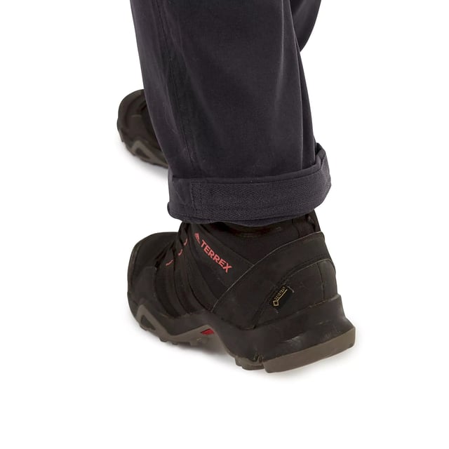 Voering: 100% polyester. Stof: Katoen, Elastane, Polyamide, Polyester. Ontwerp: Logo. Stoftechnologie: Anti-insectenbehandeling, Aqua Dry, Ademend, Duurzaam, EcoShield, PFC-vrij, Stretch, Zonwerend, Waterafstotend. Duurzaamheid: Gemaakt van gerecycled materiaal. Zonne-rating: UPF 40+.