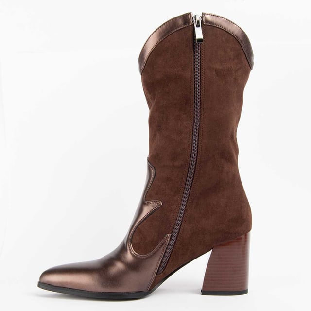 Women's heeled boots. Comfortable fit. Cushioned natural leather insole. Manufactured by other brands for our brand.
