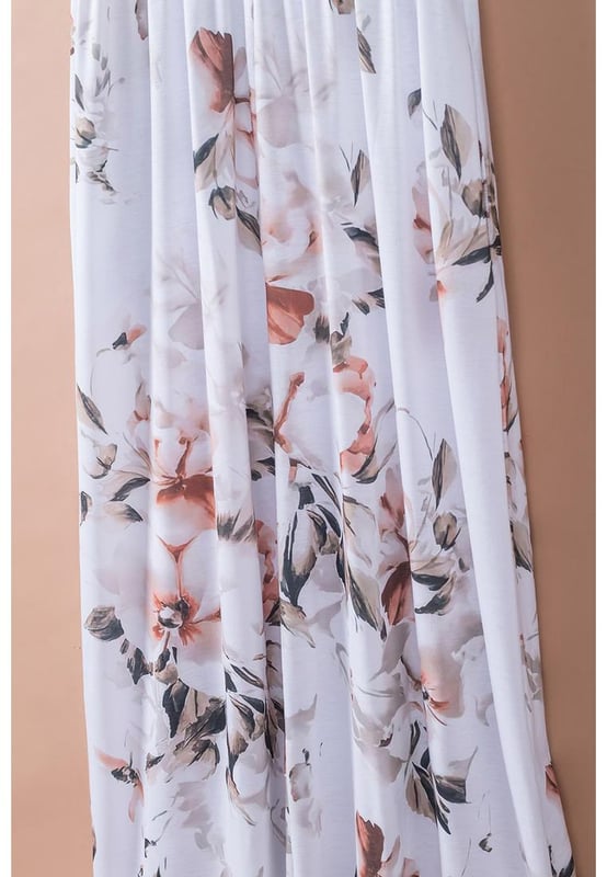 Sleeveless Maxi Dress
  Striped Floral Print
  Designed for Women
  Quality materials
  Convenient pocket
  Versatile for any occasion