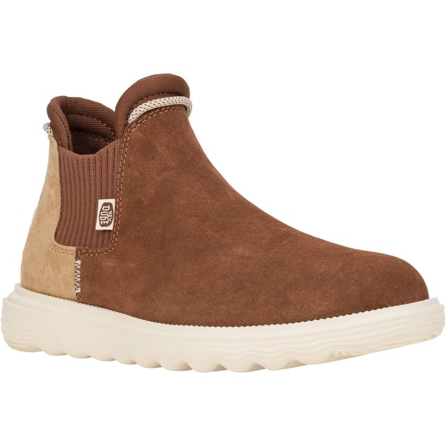 Ready. Set. Leather weather. Memory-foam aaah vibes on the inside. Forget-you're-wearing-them lightness everywhere else. Oh, and the Branson boot's Chelsea-style look owns all eyes on the sidewalk like -snaps fingers- that.