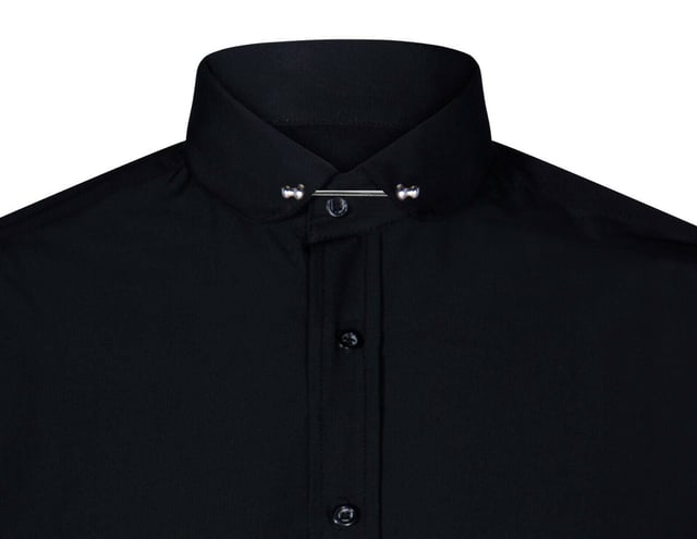 Sharp, sleek and sophisticated, look the part with this premium 80% Cotton shirt. Pair it with a waistcoat, a blazer and shoes for a dapper finish. Available in 7 Stunning Colours! Tailored Fit Design, Great For Parties, Proms or Weddings Complete The Party Look With This Stunning Shirt! Many More Styles & Colours Available in Store!