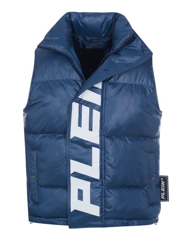 100% poliéster; chaleco Philipp Plein; Modelo: FAAC MRC0160 PNY002N 14; Mano de obra de alta calidad; ajuste regular; cuello alto; Cremallera con tapeta con cierre de presión oculto; Dos bolsillos ribeteados con cierres a presión; cordón en el dobladillo inferior; Alimentado; Detalles del logotipo de Philipp Plein