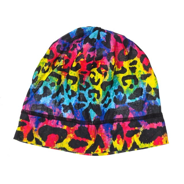Gorro Microfibra Buff.
Gorro casual, versátil y adaptable a todas tus necesidades.
Complemento ideal para proteger del frio.
Espíritu eco, diseño BUFF y tecnología avanzada para deporte o el día a día.
Con gráficos de la marca.
 Medidas: 24 x 21 cm.
 Composición: 100% Poliéster.
 Cuidados:
Lavar a maquina a 40º máxima temperatura.
No utilizar lejía.
No utilizar plancha.