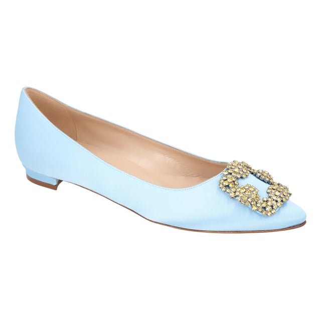 HANGISI FLAT Satin Jeweled Buckle Shoes Ballerina Blue
Light blue satin almond toe ballerina flats featuring a square jewel buckle with yellow crystals.
Upper: 72% viscose, 28% silk.
Sole: 100% calf leather.
Lining: 100% kid leather.
Made in Italy.Measurments: