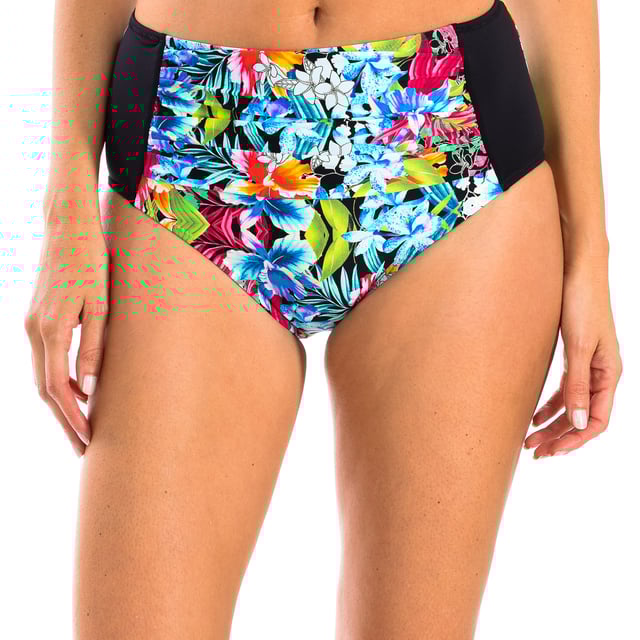 Women's high bikini briefs.
 Basic cut with fully lined bottoms and multicolored low-cut leg.
 Color Black-floral print
 Avant-garde fabric with high molding power, high resistance to chlorine, tanning creams and oils, and excellent moisture absorption properties.

 Composition: Exterior: 80% Polyamide, 20% Elastane; Interior: 73% Polyester, 18% Elastane, 9% Polyamide.

 Handwash.
 Do not iron or use bleach.
 Do not tumble dry.
 Do not twist to drain.
 Composition: Exterior: 80% Polyamide, 20% Elastane; Interior: 73% Polyester, 18% Elastane, 9% Polyamide.
 Care:
Handwash.
 Do not iron or use bleach.
 Do not tumble dry.
 Do not twist to drain.