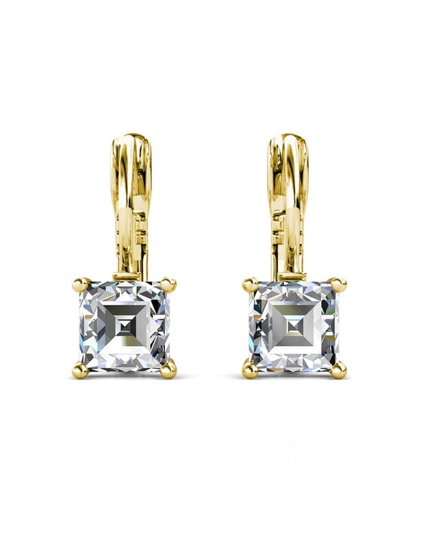 Composición: Latón de alta calidad Acabado: Bañado en Oro 18k Tipo de Piedra: Cristal Austriaco Número de piedras (uds): 2 Color de la piedra: Cristal Largo (mm): 7.25