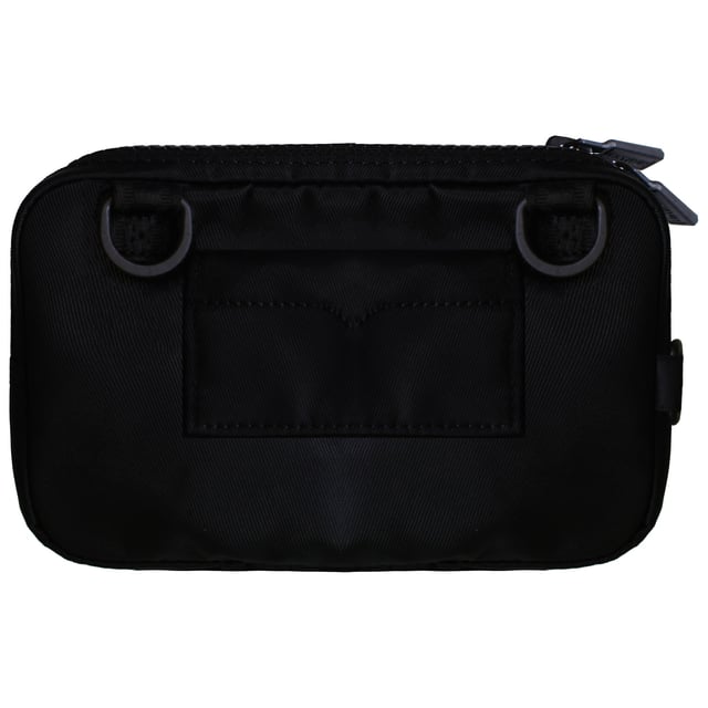 The Hunter Nylon Keeper Phone Pouch is a stylish and functional accessory designed to keep your phone and essentials secure while on the go. Crafted from durable and water-resistant nylon, this compact pouch is perfect for everyday adventures, whether in the city or outdoors.
Â 
Key Features:
Durable Nylon Construction: 

Lightweight yet sturdy, providing long-lasting performance.


Water-Resistant Finish: 

Helps protect your phone and essentials from unexpected rain or splashes.


Adjustable Crossbody Strap: 

Allows for hands-free carrying with a customizable fit.


Secure Zip Closure:

Ensures your phone and small valuables stay safe and protected.


Compact &amp; Functional Design: 

Perfect for carrying a phone, keys, cards, and other small essentials.


Subtle Hunter Branding: 

Features the classic Hunter logo for a signature touch.


Versatile Styling: 

Ideal for everyday wear, travel, festivals, or outdoor activities.


Â 
The Hunter Nylon Keeper Phone Pouch is a must-have accessory for those who want a stylish, practical, and protective solution for carrying essentials without the bulk of a full-size bag.
