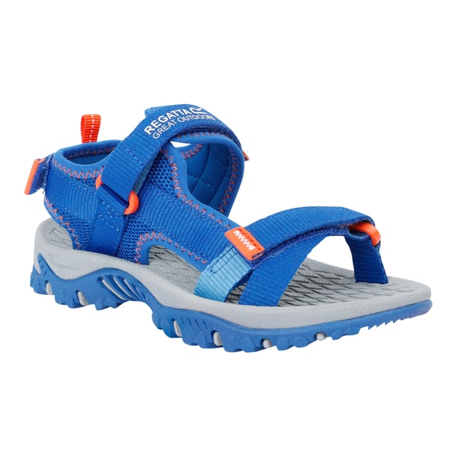 Regatta Blaze sandalen voor kinderen (Olympisch Blauw/Tango) Boven: Netwerk, synthetisch. Voering: Synthetisch. Binnenzool: Verstevigd. Buitenzool: Synthetisch. Ademend, Lichtgewicht, Treklipje, Schokabsorberend. Vlakke. Ontwerp: Contrasterende details, Logo. Teenstijl: Open. Zoolkenmerken: Duurzaam. Bevestiging: Haak en Lijn Riem.