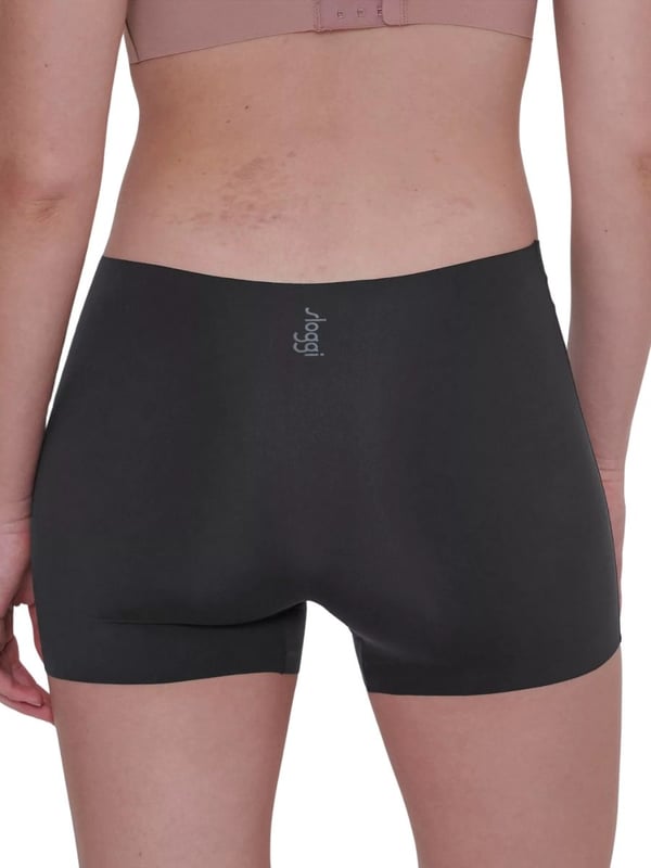 Sloggi ZERO Feel 2.0 Cyclist. Seamless and soft stretch fabric. Smooth shapewear with light compression and comfortable gusset. Product is made of 76% GRS-certified recycled Polyamide and 24% Elastane and is machine washable.