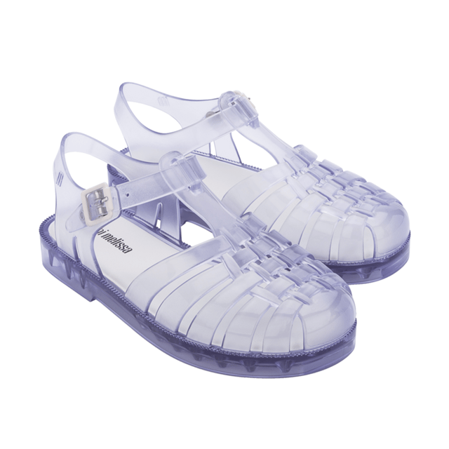 Don't let your mini fashionista miss out on looking unbelievably stylish! One of the most unforgettable styles, the Melissa Possession is back in a fun and vibrant new color palette. An absolute 90s icon that was the shoe of an entire generation, it is incredibly cozy and exudes personality and nostalgia. Don't let your little miss out, and make sure they get to play in comfort and style!