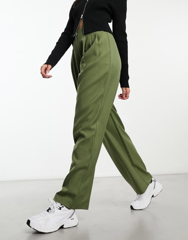 Trousers & Leggings by ASOS DESIGN Brb, adding to basket High rise Seam details Side pockets Straight fitSold By: Asos