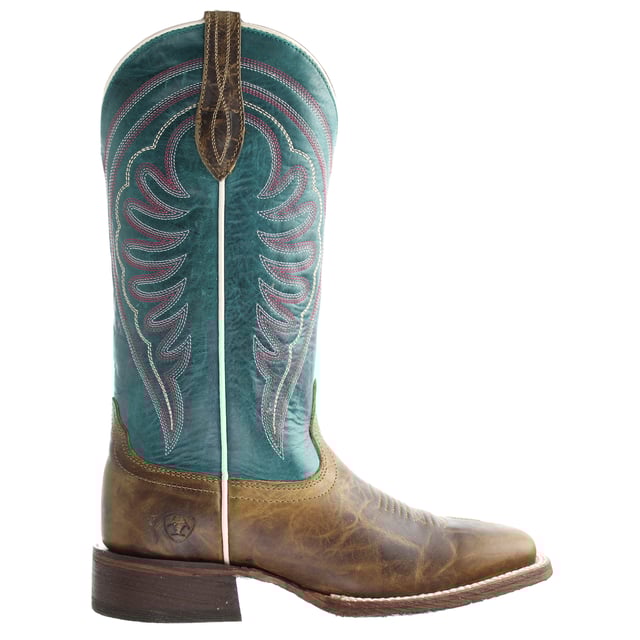 Western performance never looked so good. The Shiloh boasts a vibrant design with a traditional leather outsole.
4LR™ technology for support and cushioning
All Day Cushioning insole with rebound
Full-grain leather foot
Five-row stitch pattern
Goodyear welt construction
Leather lining
Colour stained, scoured and distressed leather outsole
Can be resoled