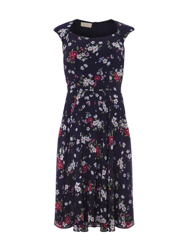 Any-occasion ready. Set against a navy base, painterly florals blossom across the Lauren dress, defined by a fit and flare silhouette and chic square neck.
