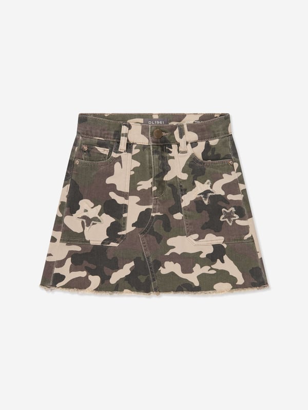 DL1961 project their sustainability ethics into their new revolutionised denim fabrics. This girls Jenny star camo green mini skirt captures the label's distinctive craftsmanship and rebellious nature. Made in recycled fibers, it features buckle insertions, a frayed edge, pockets and raw stitched embroidered stars. Match with the Jackson cargos or the Rocco utilitarian jacket for an extra impact. Denim Recycled Fibers  Clean Dyes  Solar Power  Less than 10 Gallons Of Water  Zip-Up Fastening  Buckle Insertions Pockets  Embroidered Stitches Detailing DL1961 : Girls Height8Y: 51-52.5" / 129cm 10Y: 53-55" / 134cm 12Y: 55.5-58" / 140cm14Y: 58.5-61" / 148cm16Y: 61.5-62.5" / 156cm