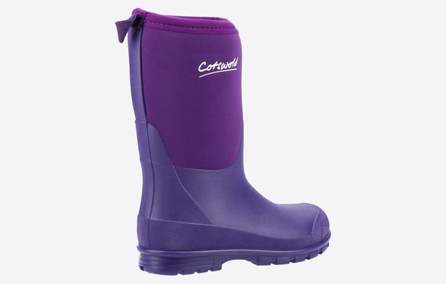 Hilly Neoprene from Cotswold, is the perfect welly for all weather conditions. With fully waterproof neoprene for excellent warmth and comfort.
- 100% Waterproof
- Pull On Loop
- Lightweight sole
- Reinforced toe and heel
- Easy to clean overlay
