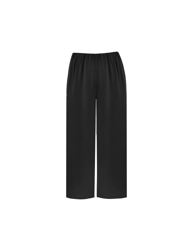 In classic black, these trousers are cut from a soft jersey fabric thats so comfortable to wear. With an elasticated waistband, they have a cropped, wide leg shape that hits at the most flattering point of the leg. Pair these with a T-shirt and trainers for laid-back daytime style.