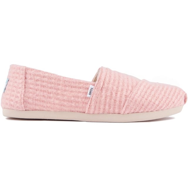 This Comfy Go-to Alpargata Slip-on Comes In A Soft And Chunky Rib Knit Design For A Cosy Texture. Stay Comfortable Thanks To The Padded Ortholite Footbed And The Durable, Cushy Outsole. These Iconic Plimsolls Are Further Complemented With A Branded Heel Cap And Toms Signature Branding Tab On The Side.