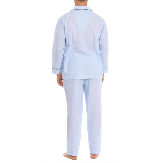 Kisses&Love long sleeve pajamas and long pants.
 Shirt with main button closure.
 Long pants with elastic waistband adjustable with a button.
 Side open pockets.
 Seams seen in tone.
 Composition: 100% cotton
 Care:
Wash at maximum temperature 30º.
 Do not use bleach.
 Do not use dryer.
 Do not iron.