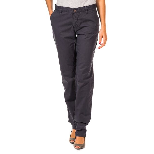 Women's long pants.
 Zipper and button closure on the front.
 Two open pockets on the front.
 Print of the brand logo on the front side.
 Two open pockets on the back.
 Belt loops.
 Fabric label with the brand name on the back of the waistband.
 Straight cut bottoms.
 Seams seen in tone.
 Composition: 100% cotton
 Care:
Wash maximum at 40ºC.
 - Iron at medium temperature, max. 110ºC.
 - Allows you to use a dryer.
 - Do not use bleach.
 - Does not support dry cleaning.