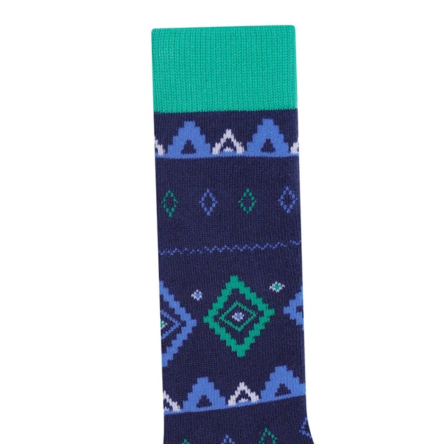 75% Cotton, 23% Polyester, 2% Elastane. Design: Fair Isle, Printed. Cuff: Ribbed. Seamless.