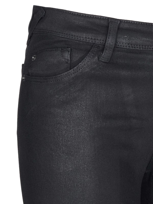 91% Cotton, 7% Elastomultiester, 2% Elastane; Emporio Armani jeans;  Model: 6H2J202D8PZ0005;  High quality manufactured;  Cotton blend, stretch;  Skinny fit;  Fastening: button, zip;  Classic 5-pocket style;  Belt loops;  Emporio Armani logo details