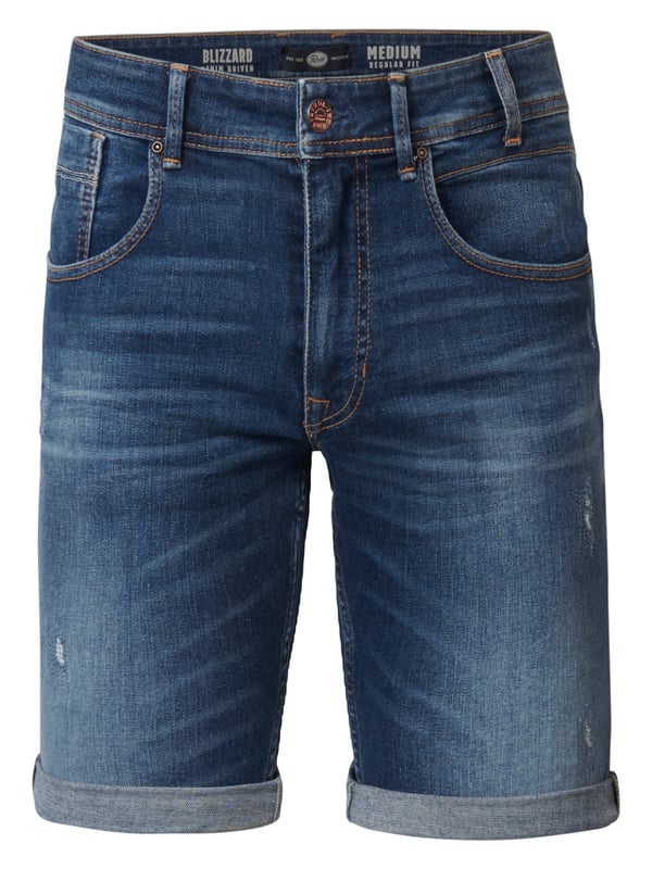 Blizzard Denim-Shorts mit Five-Pocket-Design und normaler Passform. Die Shorts haben eine bequeme, dehnbare Passform. Mit Gürtelschlaufen und einem Hosenschlitz mit Knopf- und Reißverschluss. In mehreren Waschungen erhältlich. Blizzard Denim ShortsNormale PassformHosenschlitz mit einem Knopf- und Reißverschluss82 % Baumwolle, 15 % recycelter Polyester, 2 % ElasthanDas Model ist 186 cm groß und trägt Größe L.