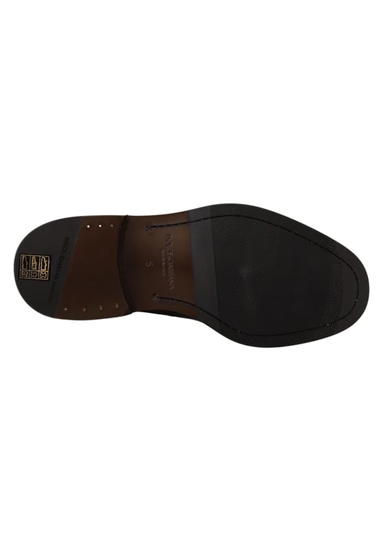 Dolce & Gabbana Men's Black Leather Dress Formal Derby Shoes Model: Dress derby shoes
Color: Black
Material: 100% Calfskin Leather
Rubber sole
Logo details
Made in Italy
Very exclusive and high craftsmanship
