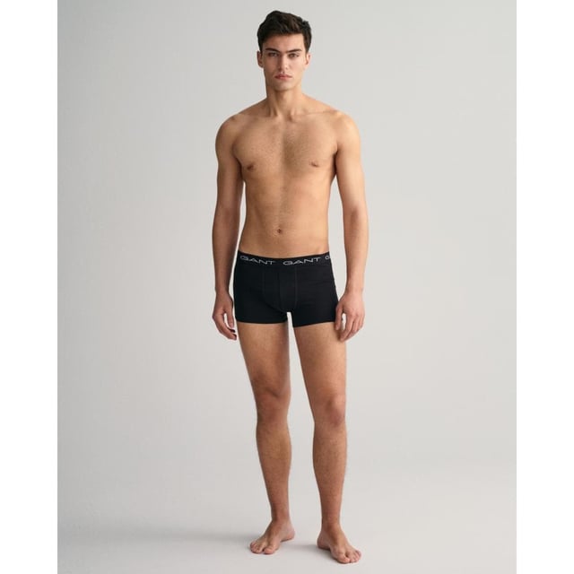 A three-pack of trunks crafted in cotton jersey with a hint of stretch. Cut in a close fit with a short leg length and a regular waist, these trunks come in solid, basic colors and are detailed with repeating GANT logos at the elastic waistband.


Close fit
Short leg length
Regular waist
Jacquard knitted waistband



Material: Cotton 95%, Elastane 5%
900013003

 