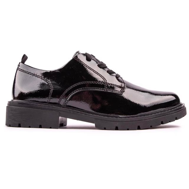 Los zapatos Jana Patent Derby le darán a tu atuendo el toque que necesita y realzarán tu guardarropa. Estos zapatos negros brillantes han sido diseñados con una parte superior con apariencia de charol sobre una suela exterior robusta. La moda se une a la función. ideal para colegio. ropa universitaria o de oficina inteligente.