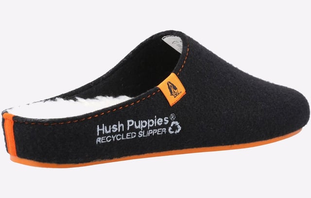 Hush Puppies The Good Slipper Mens Proudly crafted from 90% Recycled polyester upper and lining. The Good Slipper is a must have this season with its super soft organic cotton sock and 100% recycled foam bed. Made with a durable natural rubber sole for added grip and extra comfort
-90% Recycled RPET Polyester Upper and Lining.
-Super Soft Organic Cotton Sock with 100% Recycled Foam Footbed
-Durable Natural Rubber Sole for Added Grip.
-Durable Natural Rubber Sole for added Grip
