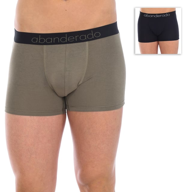 Bóxers Bambú Abanderado.
Color Negro-verde kaki
Cinturilla de goma elástica, con el nombre grabado.
Tejido transpirable y suave.
Frontal anatómico, con capacidad de sujetar sin apretar.
Costuras vistas a tono.

Composición:  93% Viscosa, 7% Elastano

Lavar a temperatura máx. 30º.
- No usar lejía.
- No usar secadora.
- No planchar.
- No lavar en seco.