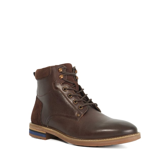 Gear up for adventure with our Colton boot. This design features our signature stacked coloured insert heel and a lace up fastening ending in hook fastenings. Crafted from leather the addition of the contrasting padded cuffs adds all-day comfort.