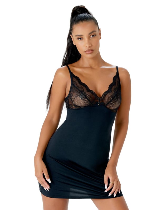 Gossard Sueprboost Lace Slip. Exclusive vintage corded stretch lace for superior fit and comfort. This product is recommended as hand wash only.