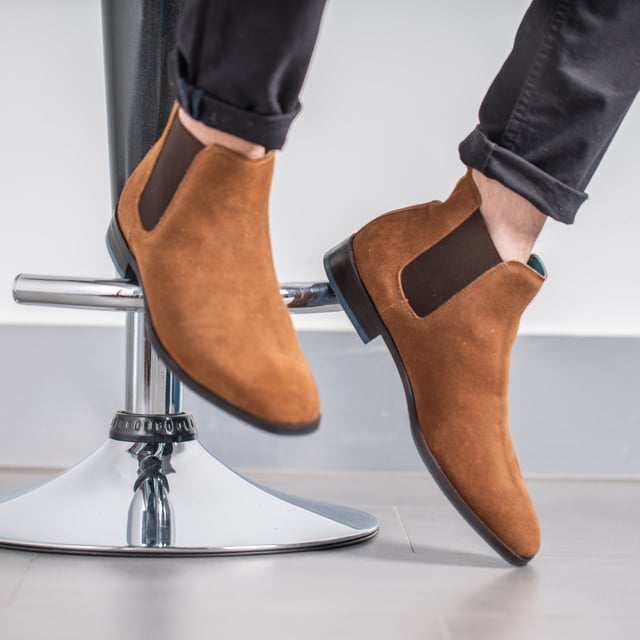Vinnie Rust Suede Chelsea Boots