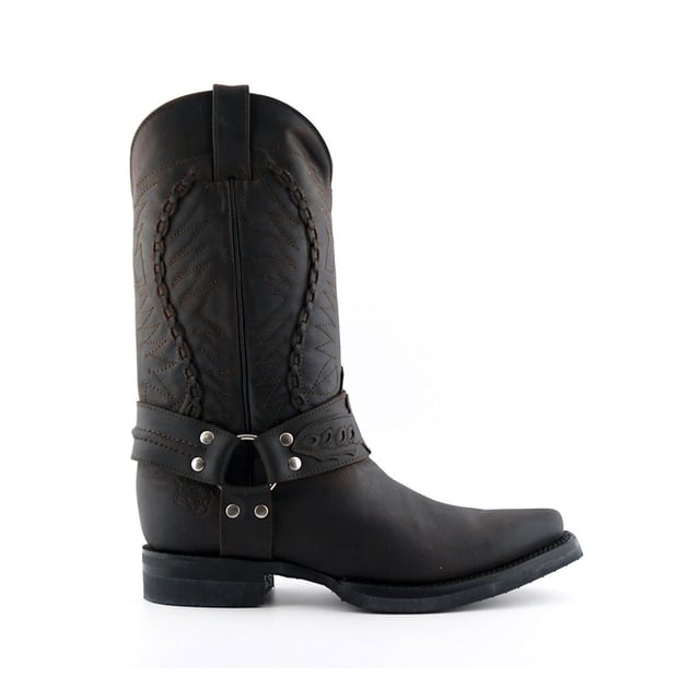 These calf length boots feature a decorative weaved pattern which is stitched onto the upper panel giving this piece a great distinctive character. Additionally, the boot features a sophisticated pointed two as well as 1.5” heels and an additional two pull loops at the sides for easy slip on. This boot was manufactured with a grippy rubber outsole, that has been heat bonded to the welt using the Goodyear method, which is known for increasing the strength of the boot and ensuring durability for years to come. The sole is also fitted with a unique air cushion that allows for added flexibility and which adds to the long-lasting qualities of this boot. • Goodyear Welted • Leather upper • Two pull loops to sides for easy slip on • Luxurious interior leather lining • Rubber Soles • Made in Mexico