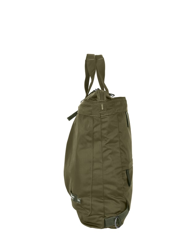 Unisex rugzak met ritssluiting. één open binnenzak. twee ritsen aan de voorkant en twee ritsen aan de achterkant, externe zakken. ontbrekende schouderband.  Handvat van gerecycled polyethyleentereftalaat. een binnencompartiment.  extern materiaal.  Binnenkant van gerecycled polyethyleentereftalaat. Afmetingen: 35x42x8 cm. Modeproduct