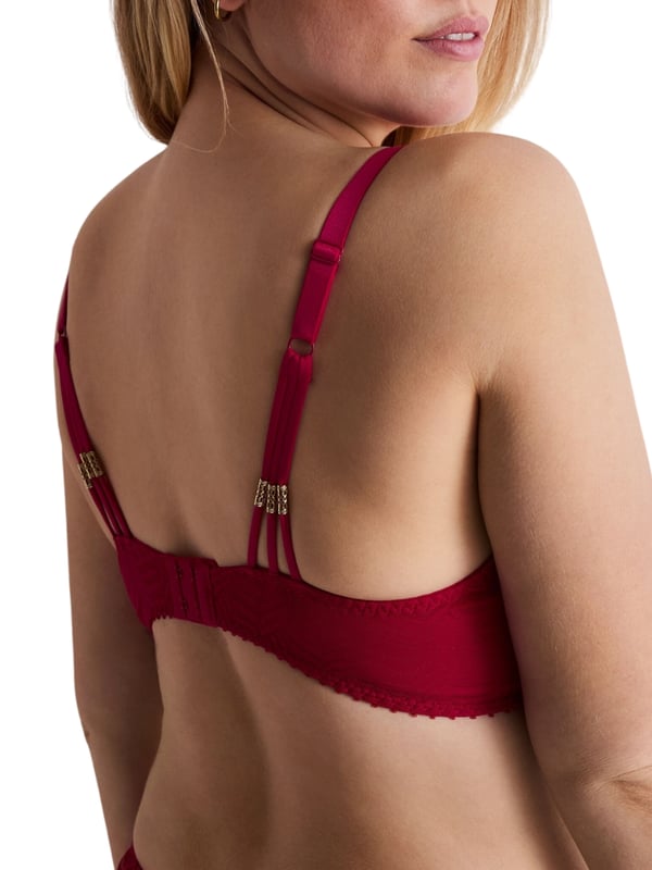 Aubade Vibes Triangle Plunge Bra. Underwired non padded plunge bra with a high apex, low plunge triangle shape, sheer embroidered cups and matching briefs available. This product is recommended as hand wash only.