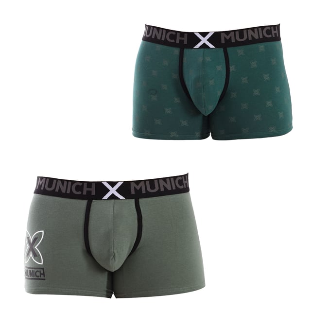 Pack-2 Bóxers de la marca Munich.
Cinturilla de goma elástica, con el nombre de la firma bordado. 
Tejido cómodo y transpirable.
Frontal anatómico, con capacidad de sujetar sin apretar.
Costuras vistas a tono.

 Composición: 95% Algodón, 5% Elastáno
 Cuidados:
Lavar a máquina a máximo 30º
No usar lejía
No lavar en seco.
No permite plancha ni secadora.