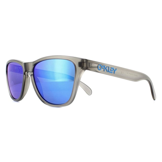 Oakley Sunglasses Frogskins XS OJ9006-05 Matte Grey Ink Prizm Sapphire Youth Fit are Oakley's classic best-selling frogskins frame now specially engineered to suit younger faces