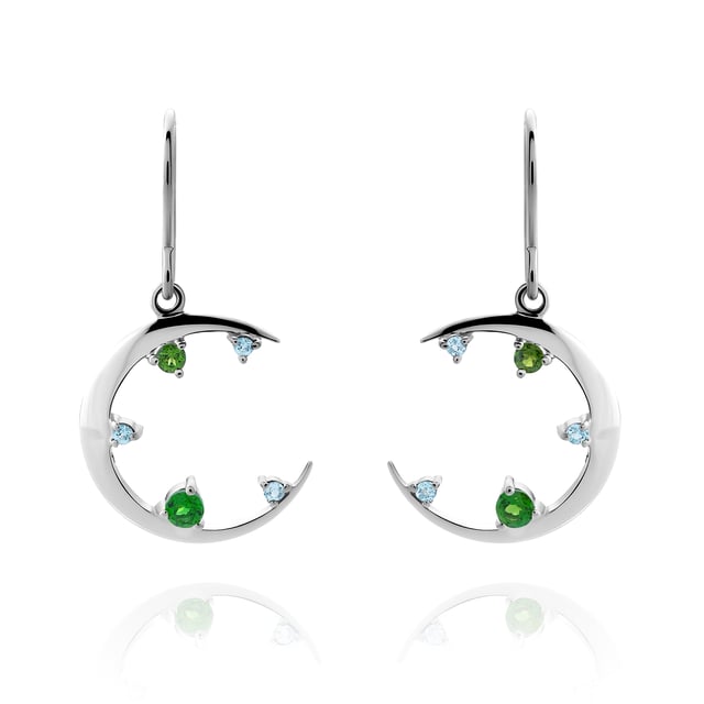 This Orphelia Set: Necklace + Earrings + Ring in Silver is made of the highest quality allergy free 925 Sterling Silver. The Orphelia 'Eline' Women's 925 Sterling Silver Set: Necklace + Earrings + Ring - Silver SET-7497 comes delivered in a beautiful gift box and has a two year warranty - the perfect gift to spoil yourself or a loved one.