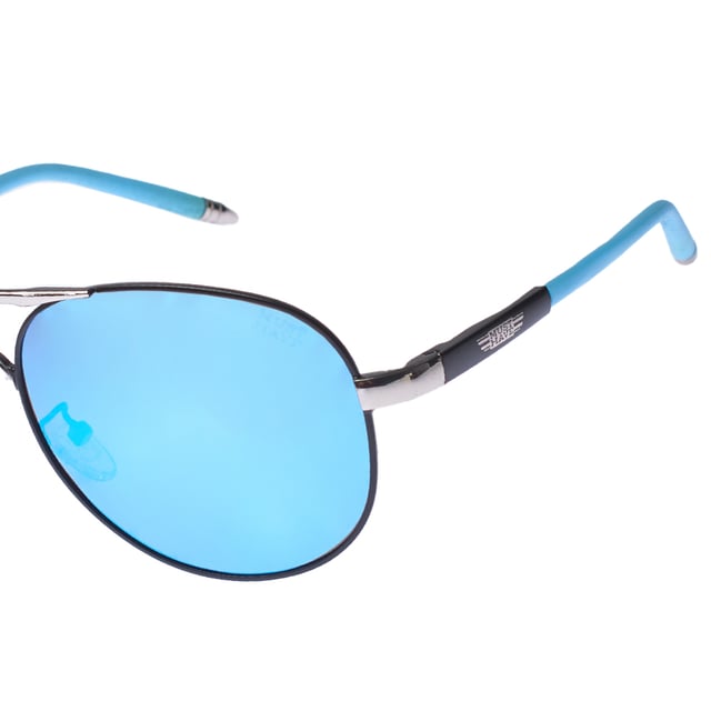 Must Have unisex aviator style sunglasses with polarized lenses and UV 400 protection, designed to provide maximum eye protection and style.

 With a robust and elegant metal frame.

 UV 400 polarized lenses block 100% of UVA and UVB rays, reducing glare and providing clearer, more comfortable vision.

 The design includes the brand's logo engraved on the temples and discreetly on one of the lenses, highlighting its authenticity and distinctive character.

 They include a soft cleaning cloth to keep your lenses spotless and a protective case to store them safely.

 Perfect for complementing any look, these glasses are ideal for those looking for protection and style in one piece.