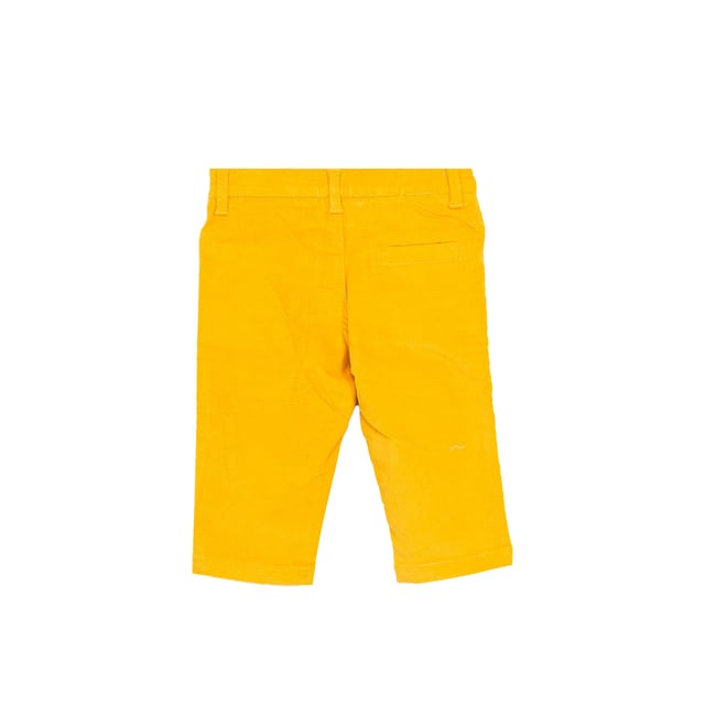 Suede pants.
 Waistband with belt loops.
 Button and zipper closure.
 One pocket on the front.
 Straight cut.
 Adjustable waistband with internal elastic.
 Seams seen in tone.
 Composition: 97% Cotton, 3% Elastane
 Care:
- Wash maximum at 30ºC.
 -Do not iron.
 - It is not allowed to use a dryer.
 - Do not use bleach.
 - Does not support dry cleaning.
