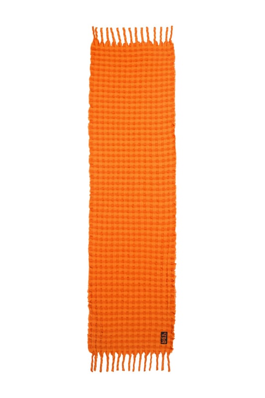 Marca: Desigual   Género: Mujeres   Tipo: Bufandas   Color: Naranja   Patrón: Cuadros   Temporada: Otoño/invierno