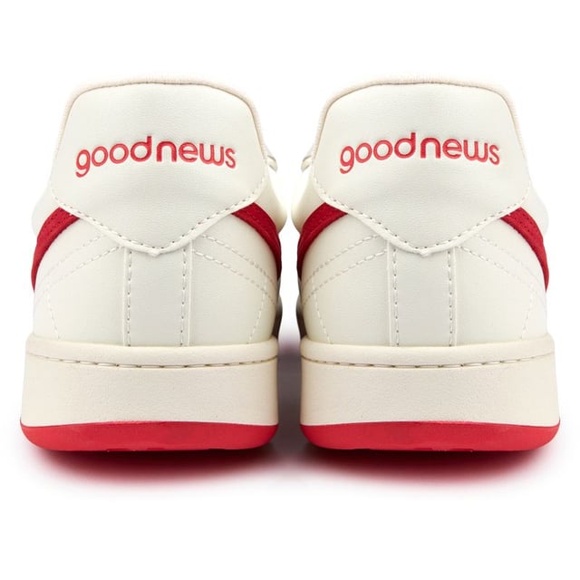 Introducing The Good News Mack Trainers - The Perfect Blend Of Style And Sustainability. Made With An Upper Material That's 80% Bio Veg, With 100% Recycled Mesh Lining And A Sole Material That's 70% Natural Rubber, These Natural Trainers Are A Step Towards A Greener Future. The Retro-inspired Trainers Are Ready For Your Urban Adventures And Every Day Chores.