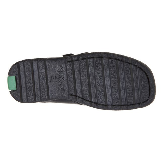 Staying Smart But Ready For Playground Games With The Fragma Strap Kickers. Velcro Strap For Convenience And Padded Insole Give All Day Comfort. Thick Rubber Sole Gives Durability While The Leather Uppers Feature Exposed Stitching And Kickers Branding To Finish.